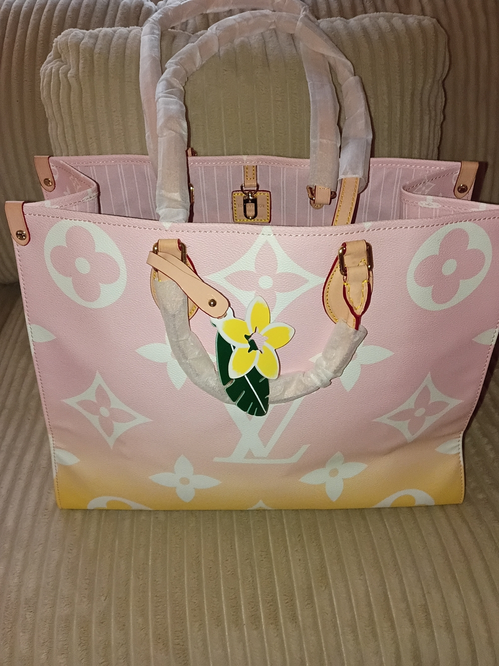 Louis Vuitton Pink & Yellow Ombre Monogram Canvas Tote - Picture 2 of 4